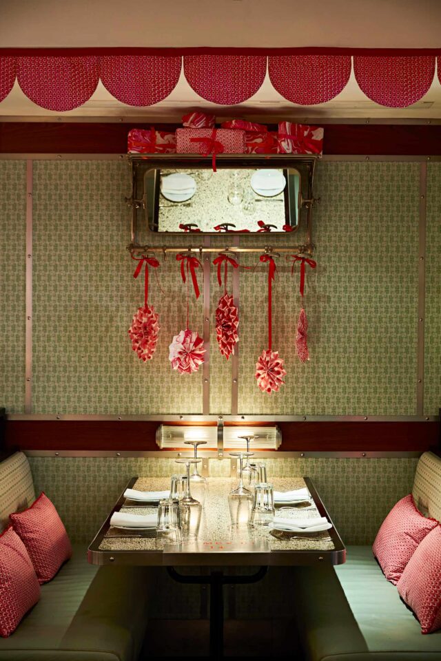 Picnic Hampers Basket Indian Restaurant Mayfair Piccadilly Maddox Street