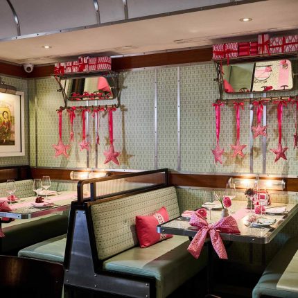 Restaurant Mayfair Winter Carriage Carnaby Street Soho Piccadilly