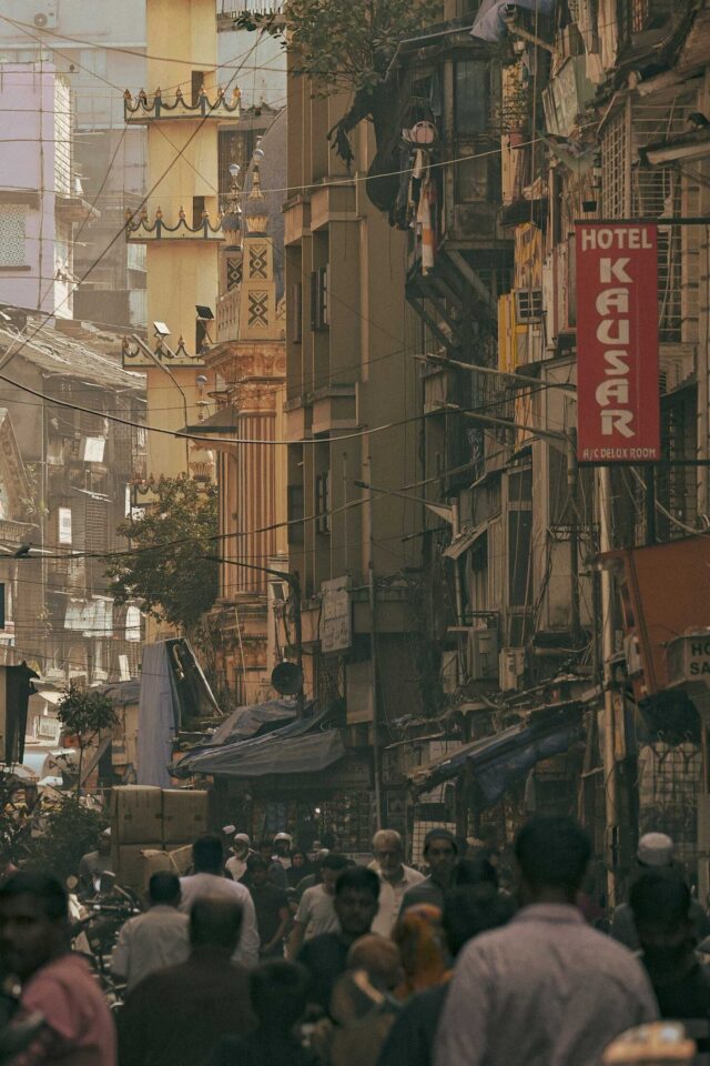 Indian restaurant in Mayfair Carnaby Street Soho, a culinary journey through Bombay brings together dishes street food & kitchens favorites.